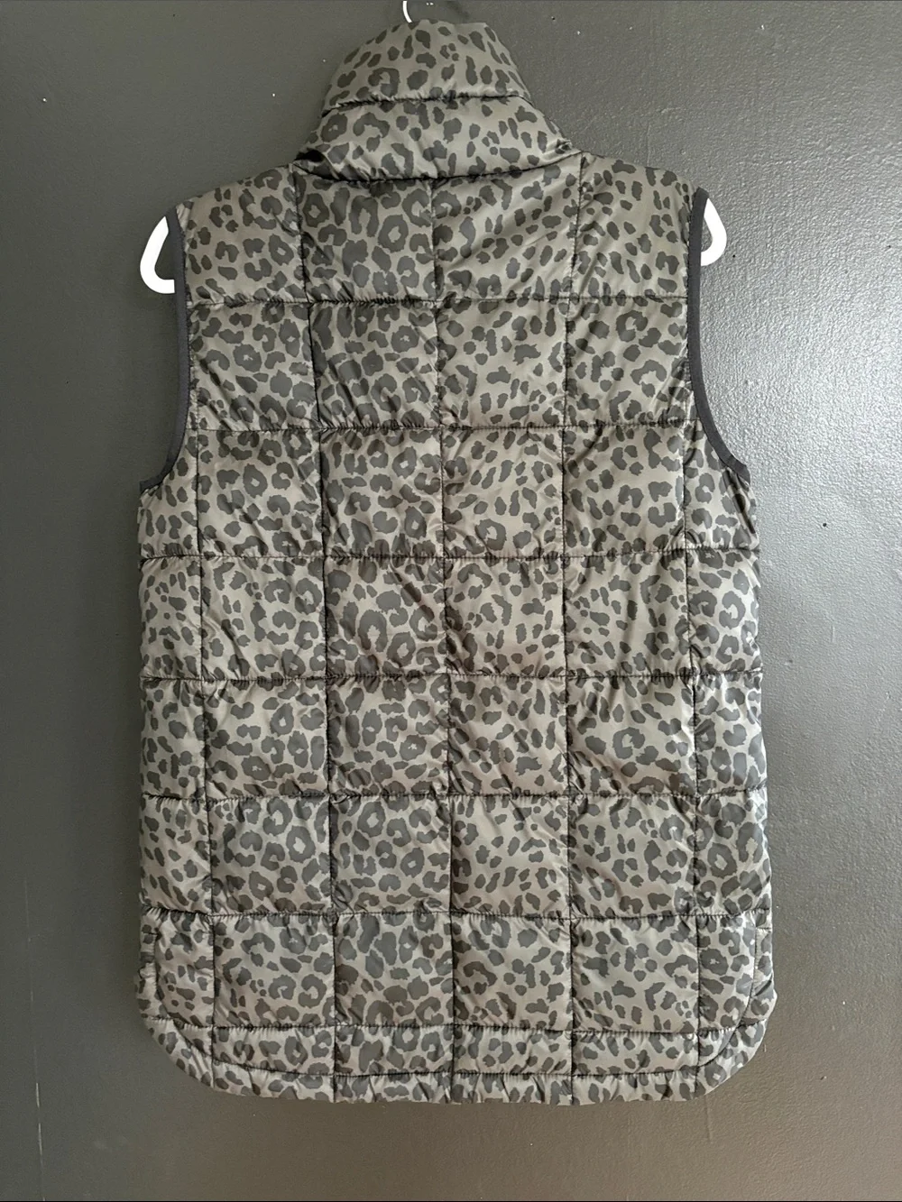 GAP Leopard Print Quilted Puffer Vest - Size XS